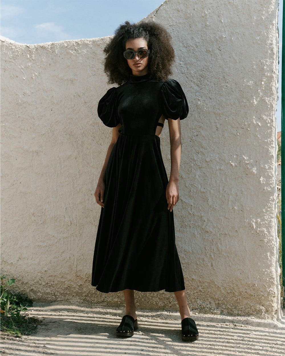 1000x1250px_Welurowa sukienka Nyks.jpg