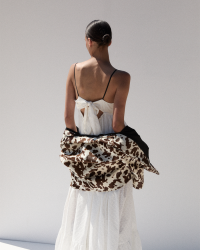 1000x1250px_SKÓRZANA BOMBERKA DESPEDIDA 3.png