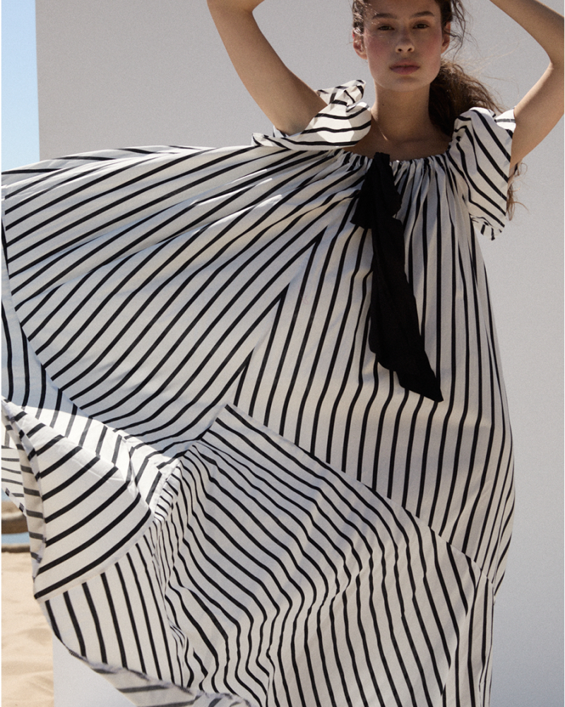 1000x1250px_SUKIENKA BALONOWA W PASKI MARINERA 1.png