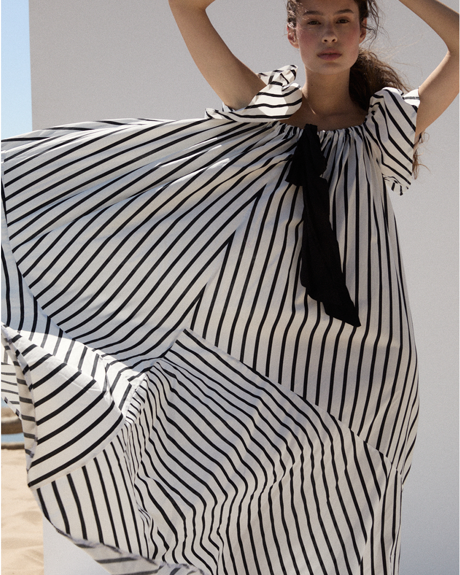 1000x1250px_SUKIENKA BALONOWA W PASKI MARINERA 1.png