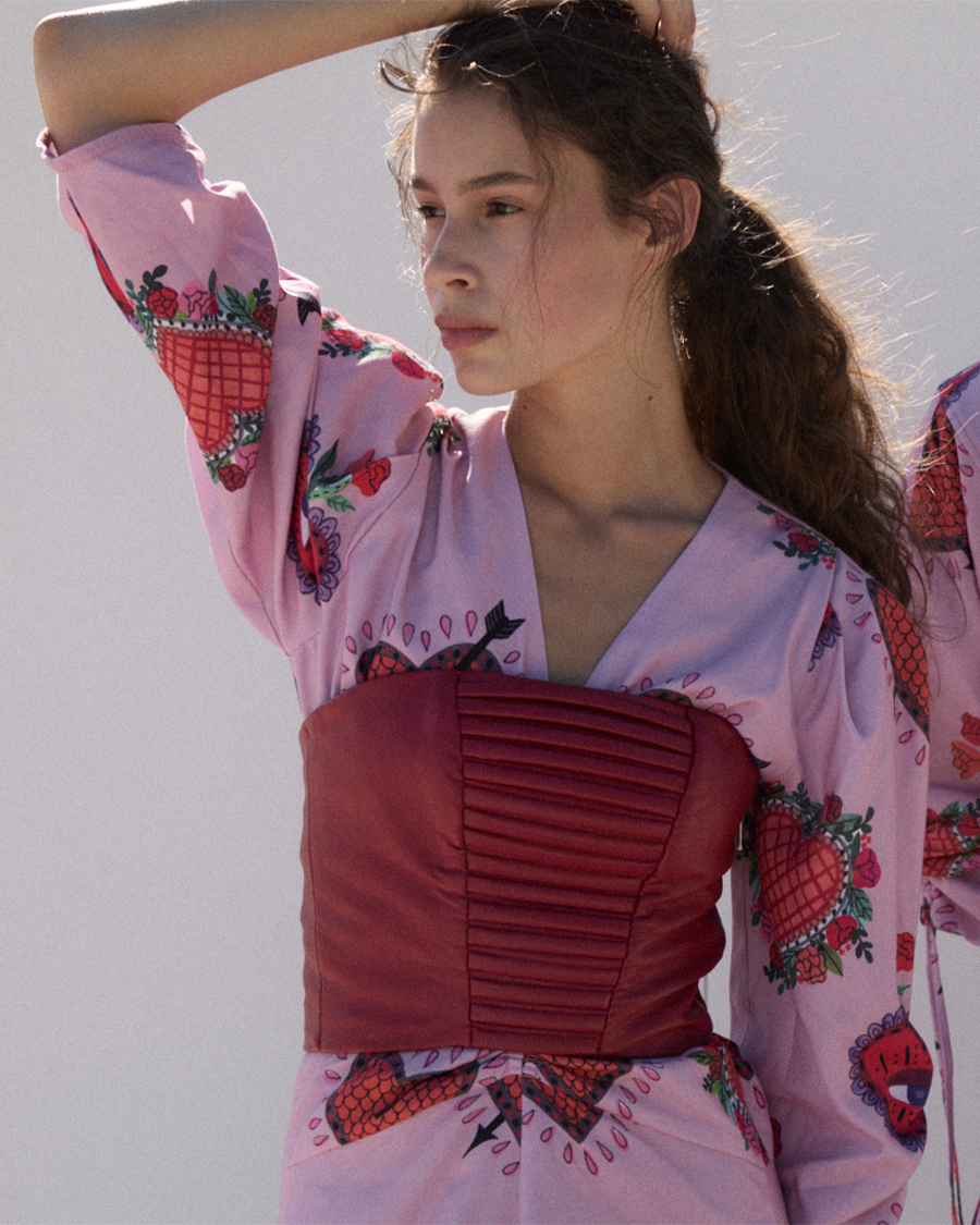 1000x1250px_GORSET SKÓRZANY BODY 6.png