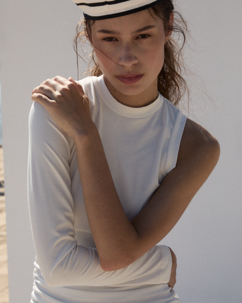 1000x1250px_SUKIENKA MINI Z TRENEM OLA 1.png