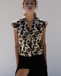 1000x1250px_KAMIZELKA SKÓRZANA W KROWIE ŁATY PADRE 1.png