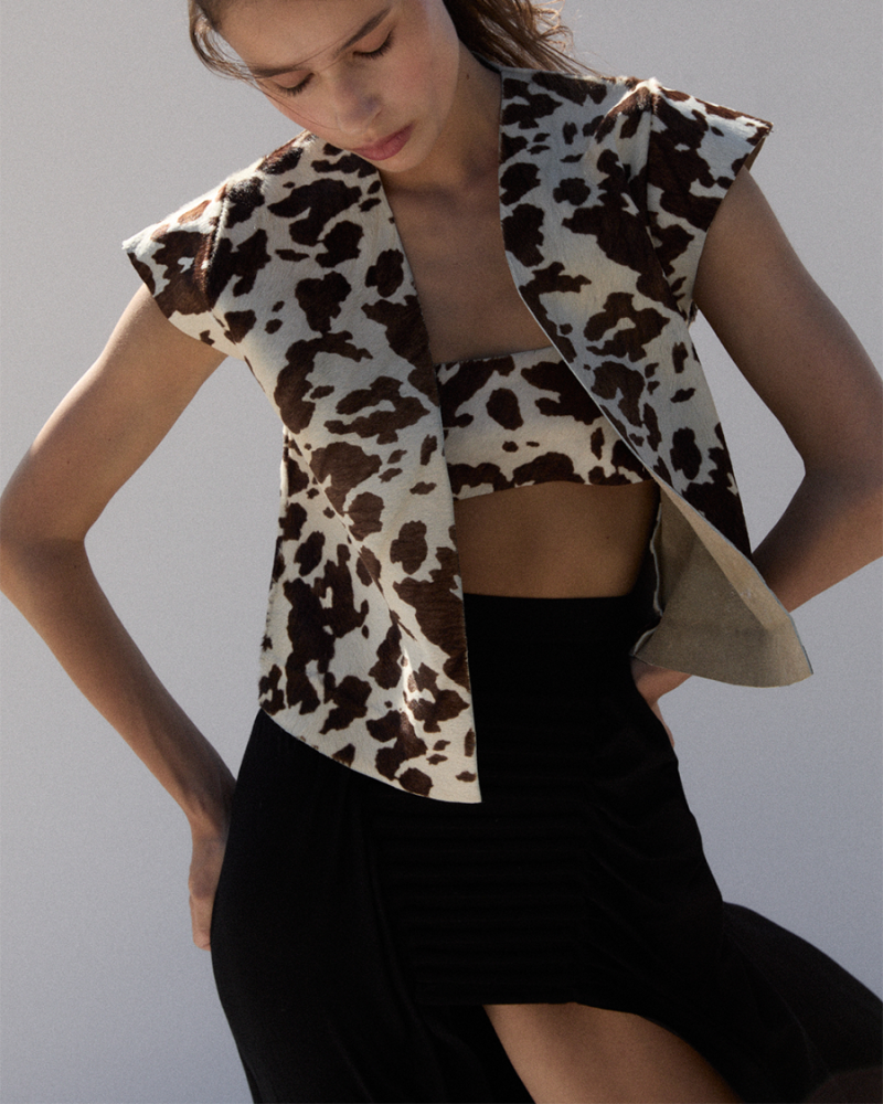 1000x1250px_KAMIZELKA SKÓRZANA W KROWIE ŁATY PADRE 3.png