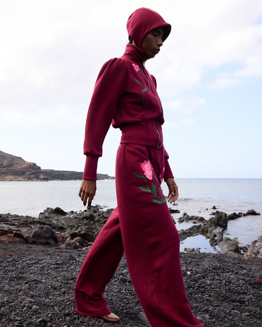 1000x1250px_BLUZA DRESOWA Z HAFTEM HORIZON-2.jpg
