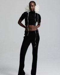 1000x1250px_SWETER CARINO CROP2.jpg
