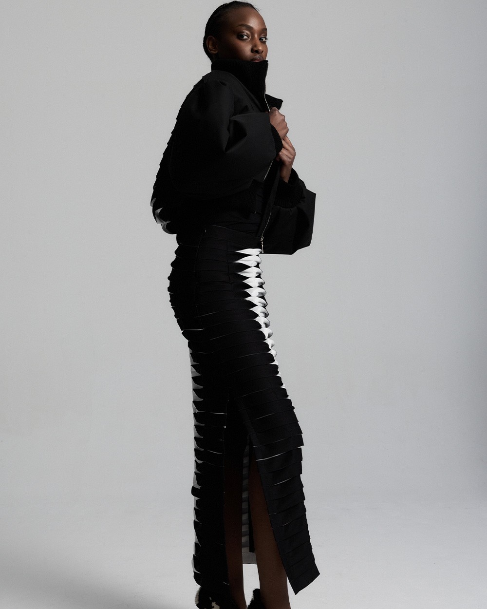 1000x1250px_KURTKA SPINE BOMBER6.jpg