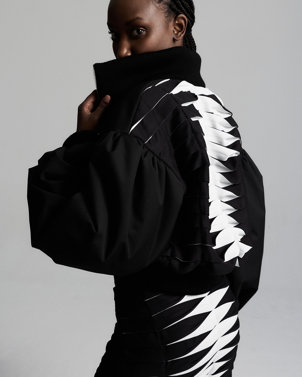 1000x1250px_KURTKA SPINE BOMBER7.jpg