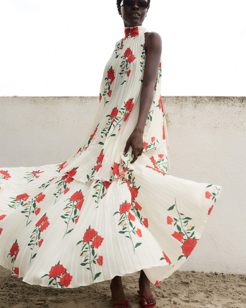 1000x1250_Sukienka Plisowana Atmos 3.jpg