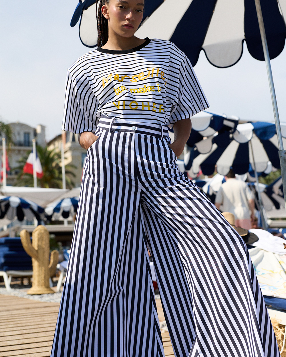 1000x1250px_ T-Shirt Make It Vicher Stripes.jpg