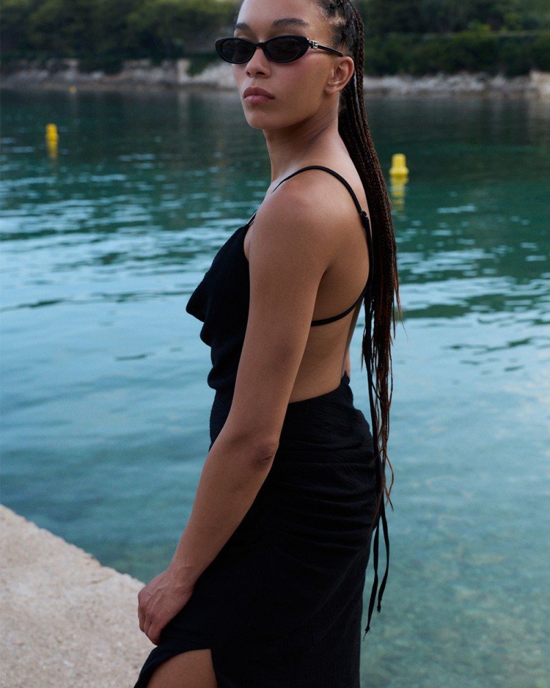 1000x1250px_ Extase Dress 3.jpg
