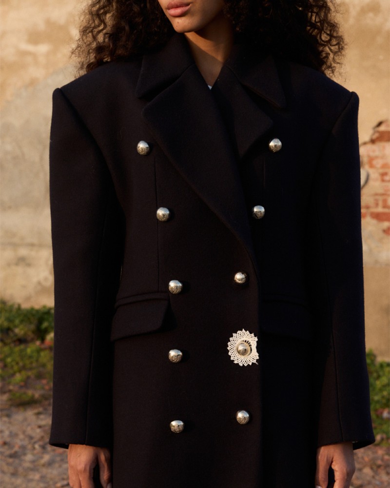 1000x1250px_Heritage Long Coat 3.jpg