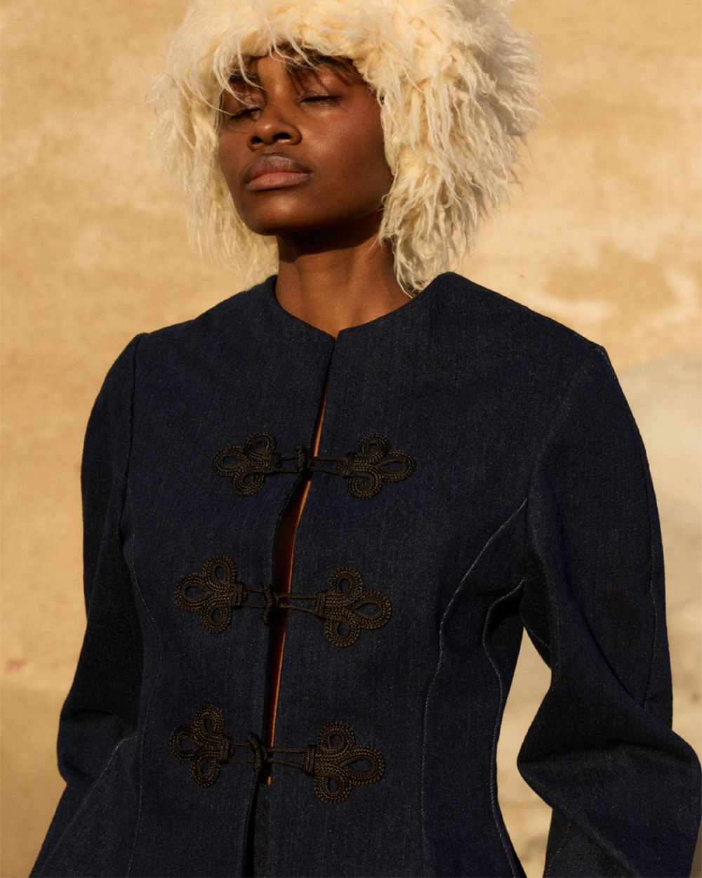 1000x1250px_Szamerunek Jacket.jpg