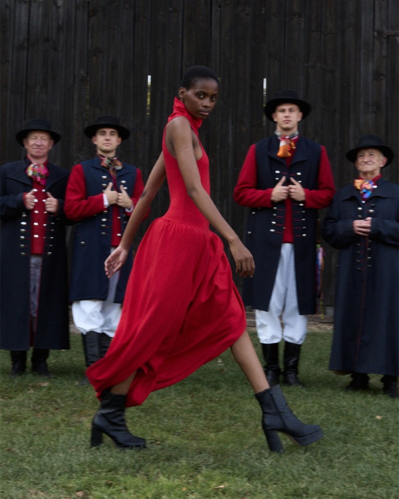 1000x1250px_Vivat Dress 3.jpg