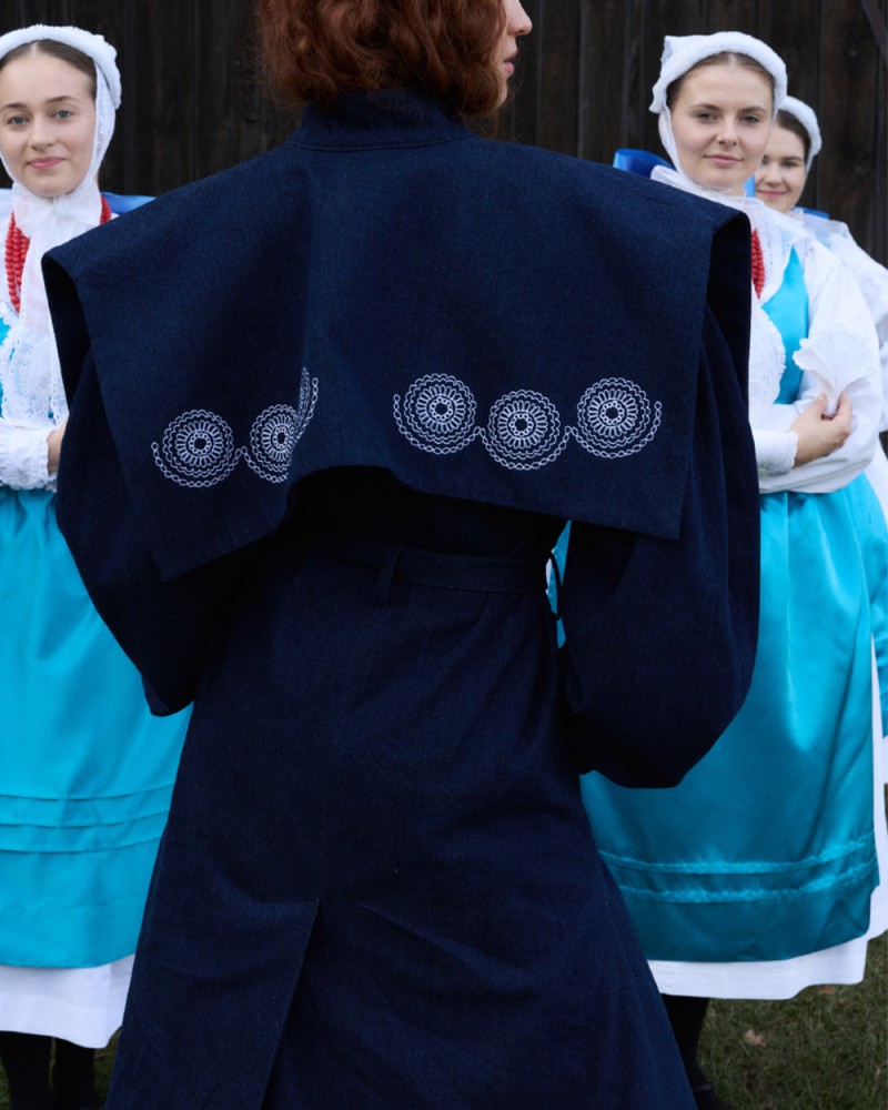 1000x1250px_Dynasty Coat 1.jpg