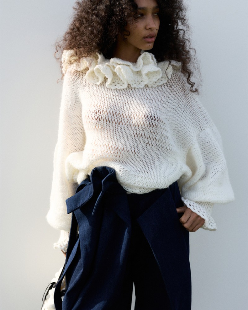 1000x1250px_Ruffle Knit.jpg