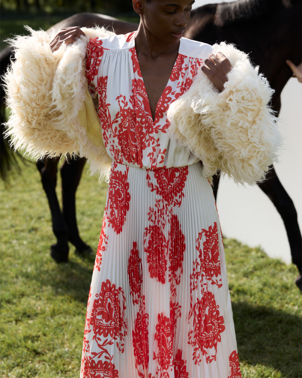 1000x1250px_Folk Red Dressi 4.jpg