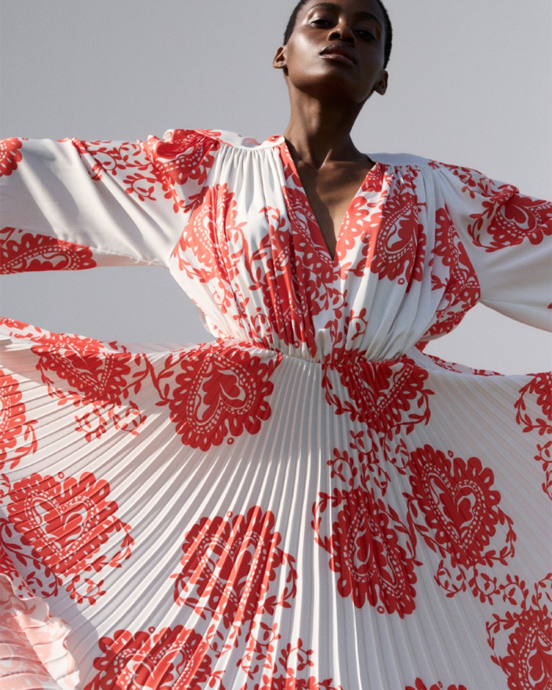 1000x1250px_Folk Red Dress 7.jpg