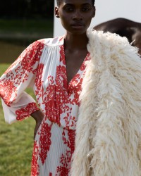 1000x1250px_Cropped Faux Fur1.jpg