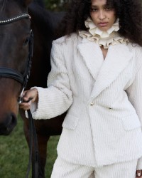 1000x1250px_Cream Barrel Trousers 3.jpg